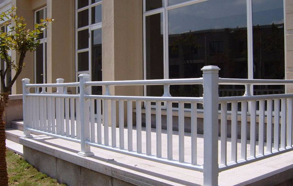 生產(chǎn)鋅鋼陽臺護欄